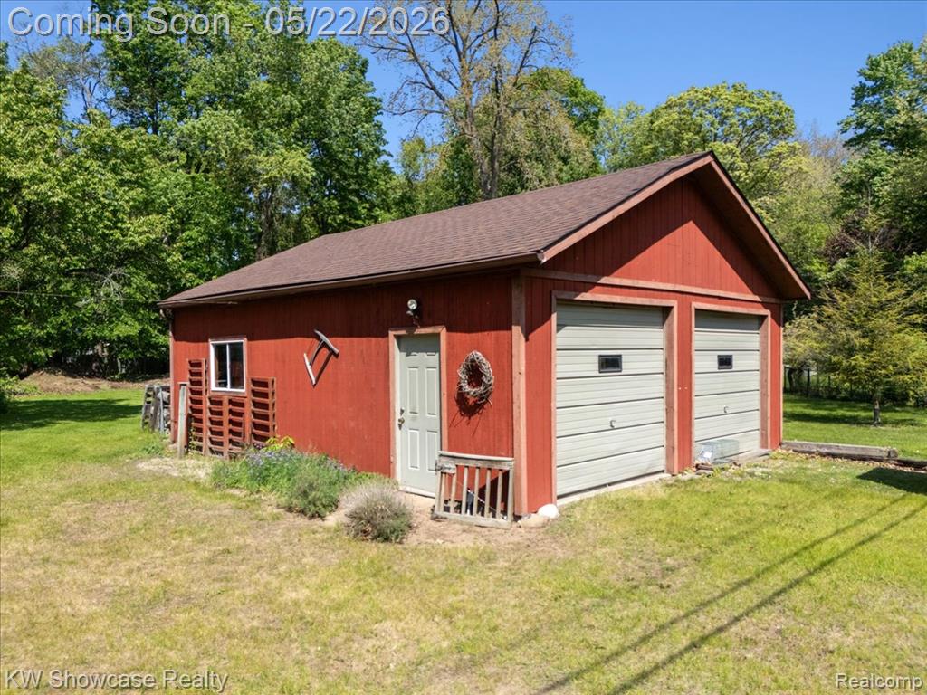 21105 Hugo Street, Farmington, MI 48336 — Photo 28