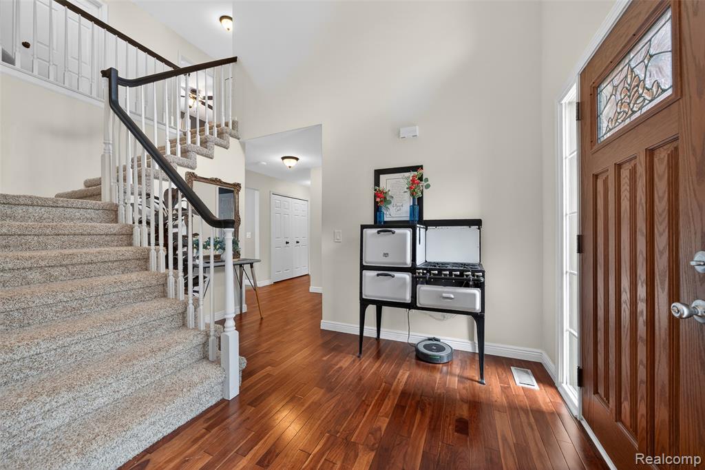 1427 Trailside Boulevard, Wixom, MI 48393 — Photo 5
