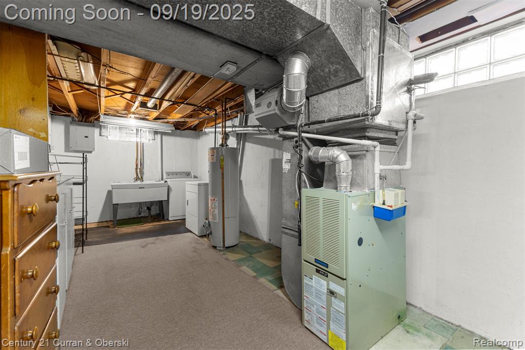 9001 Leverne, Redford, MI 48239 — Photo 33