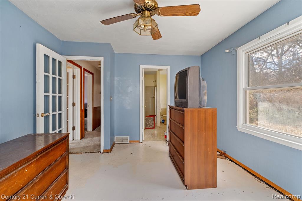 9792 Willis Road, Pinckney, MI 48169 — Photo 17
