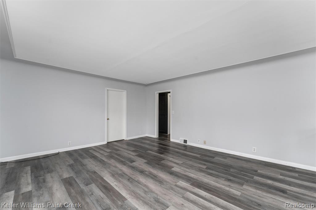 749 Orion Road, Orion, MI 48362 — Photo 8