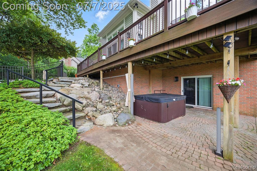 7098 Hickory Hollow Circle, Clarkston, MI 48348 — Photo 57