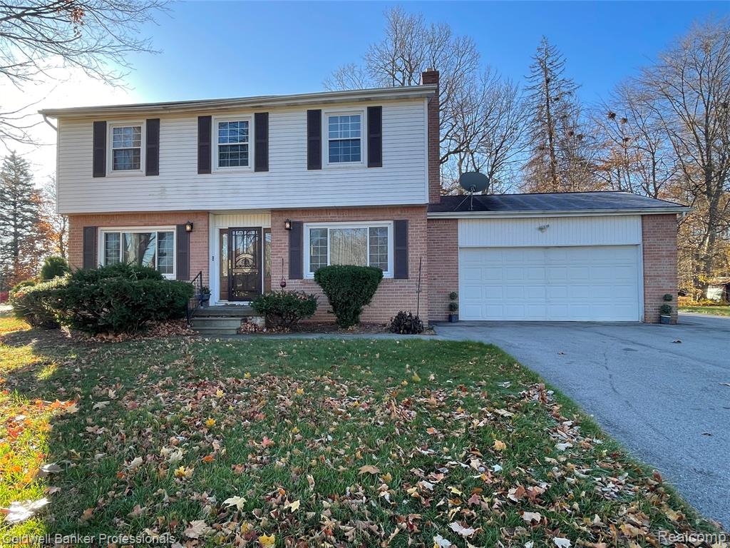 9506 CHAREST Street, Hamtramck, MI, 48212