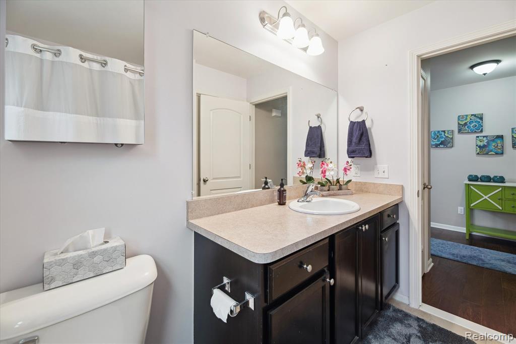 1115 PADDOCK Drive, South Lyon, MI 48178 — Photo 16