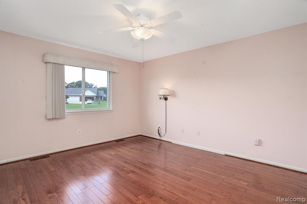 485 NEWCASTLE Lane, Romeo, MI 48065 — Photo 15