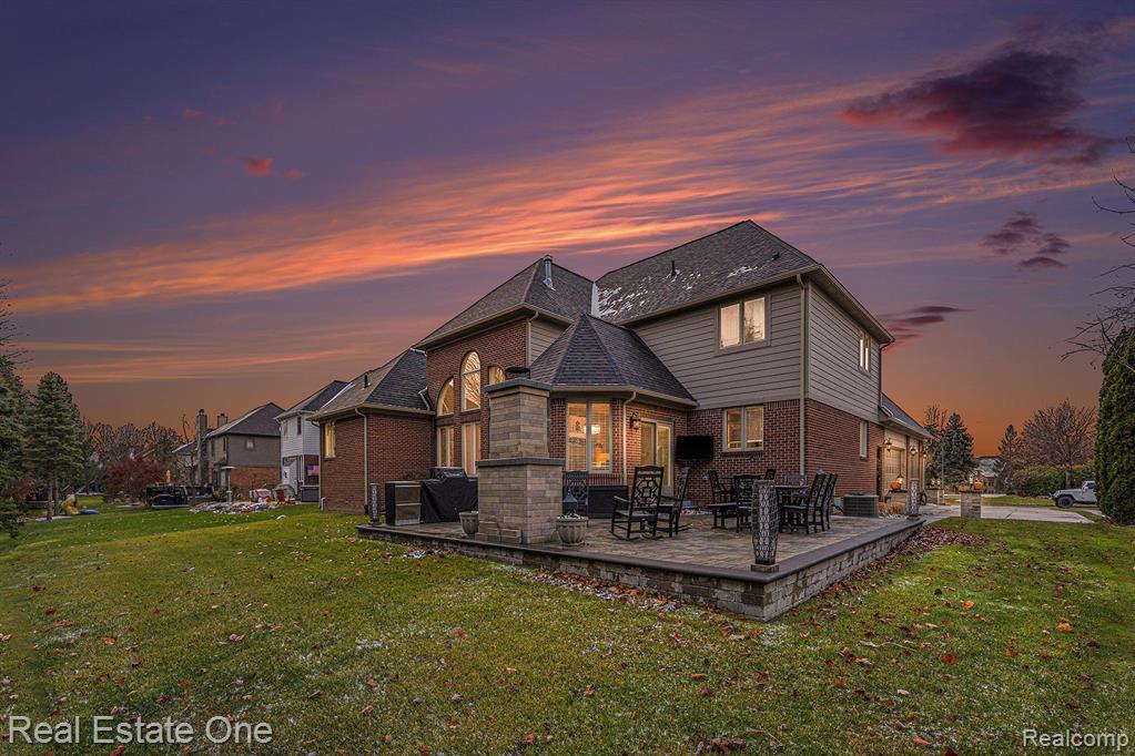 562 SPRINGVIEW Drive, Rochester, MI 48307 — Photo 41