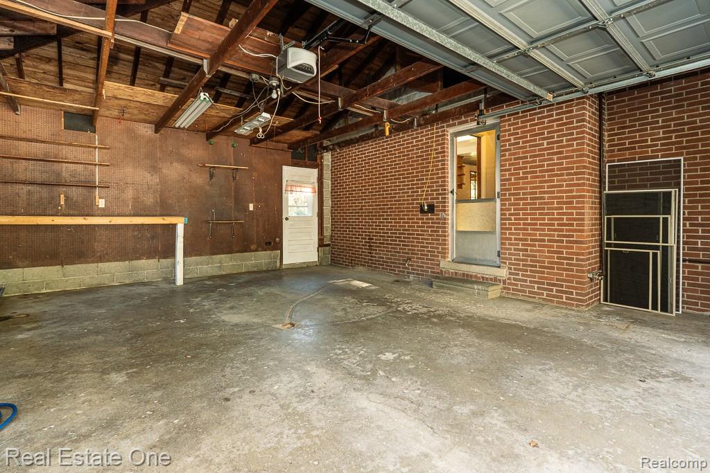 515 Whims Lane, Rochester, MI 48306 — Photo 32