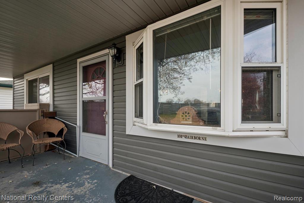 5644 Croissant Street, Dearborn Heights, MI 48125 — Photo 5