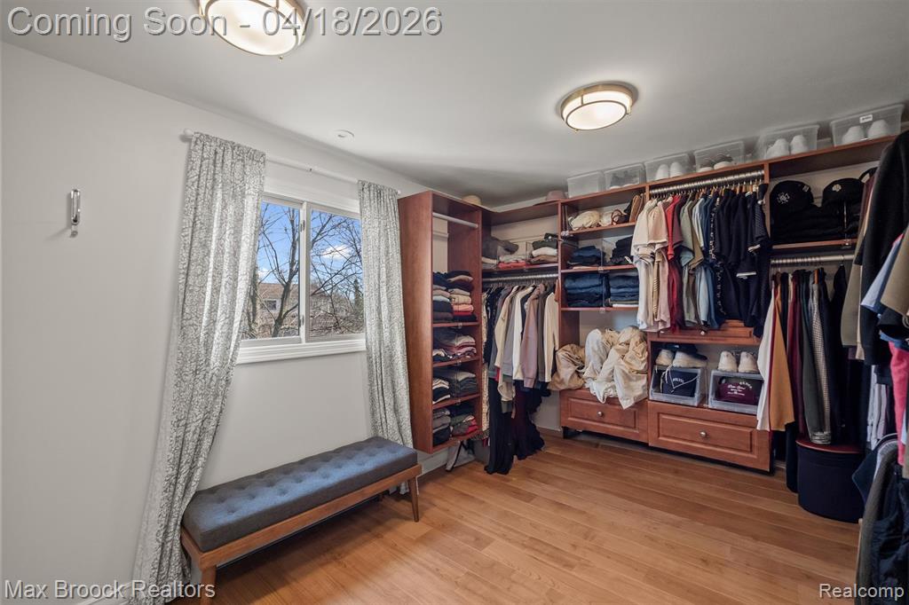 7359 Coach Lane, West Bloomfield, MI — Photo 43