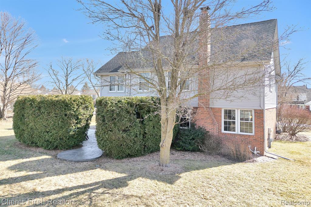 46408 DOUBLETREE Road, Canton, MI 48187 — Photo 2