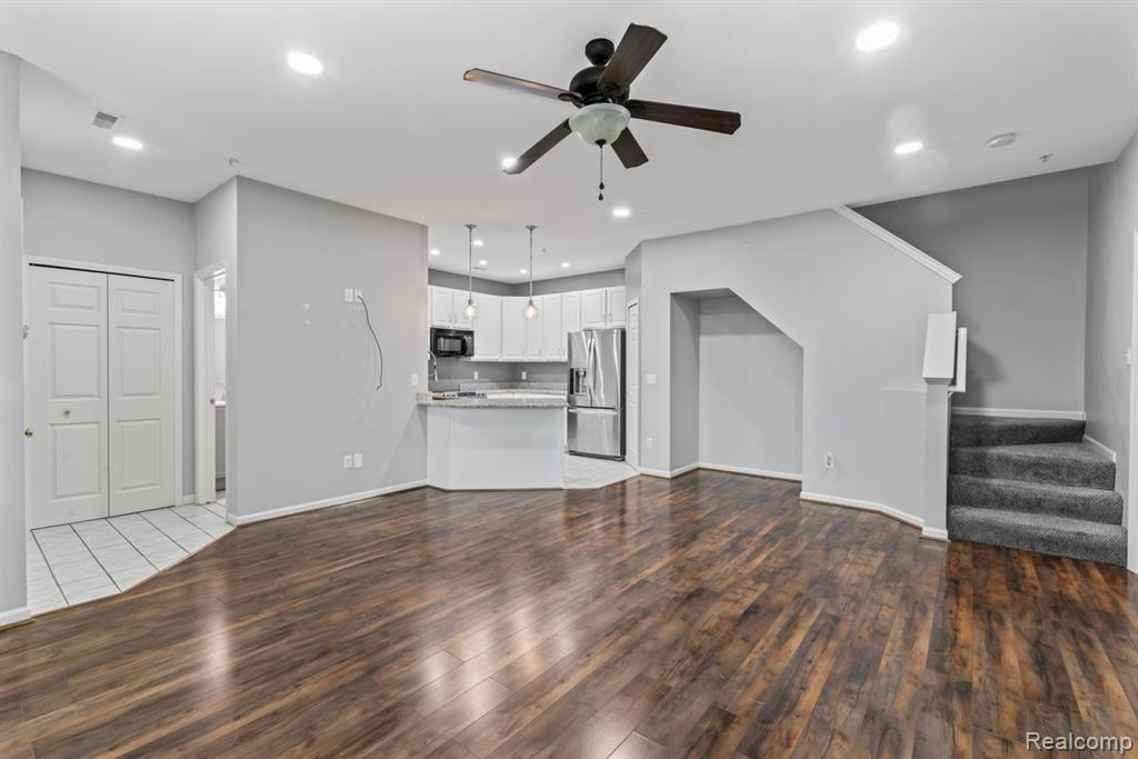 4109 ADDINGTON Drive, Commerce Twp, MI 48390 — Photo 14