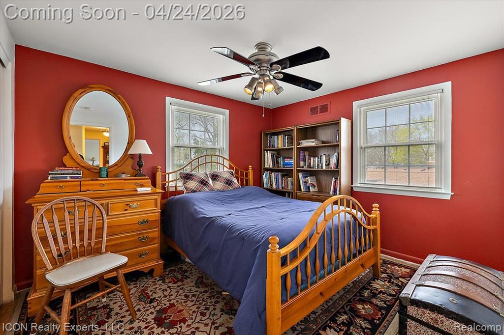 32347 Farmersville Road, Farmington, MI 48334 — Photo 48