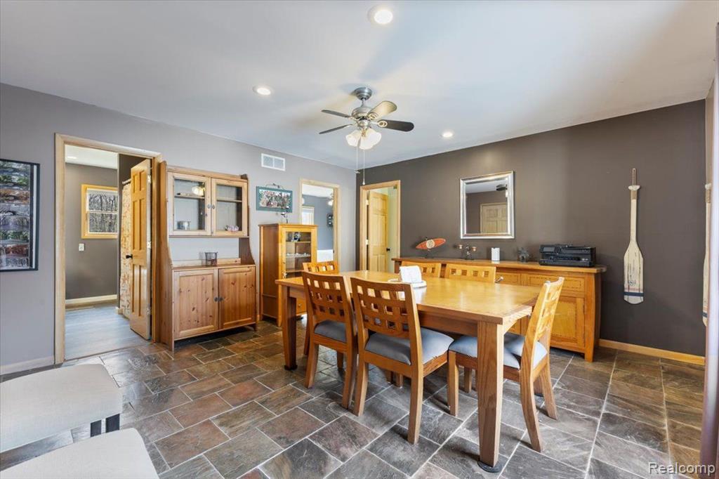 572 CASEMER Road, Lake Orion, MI — Photo 33