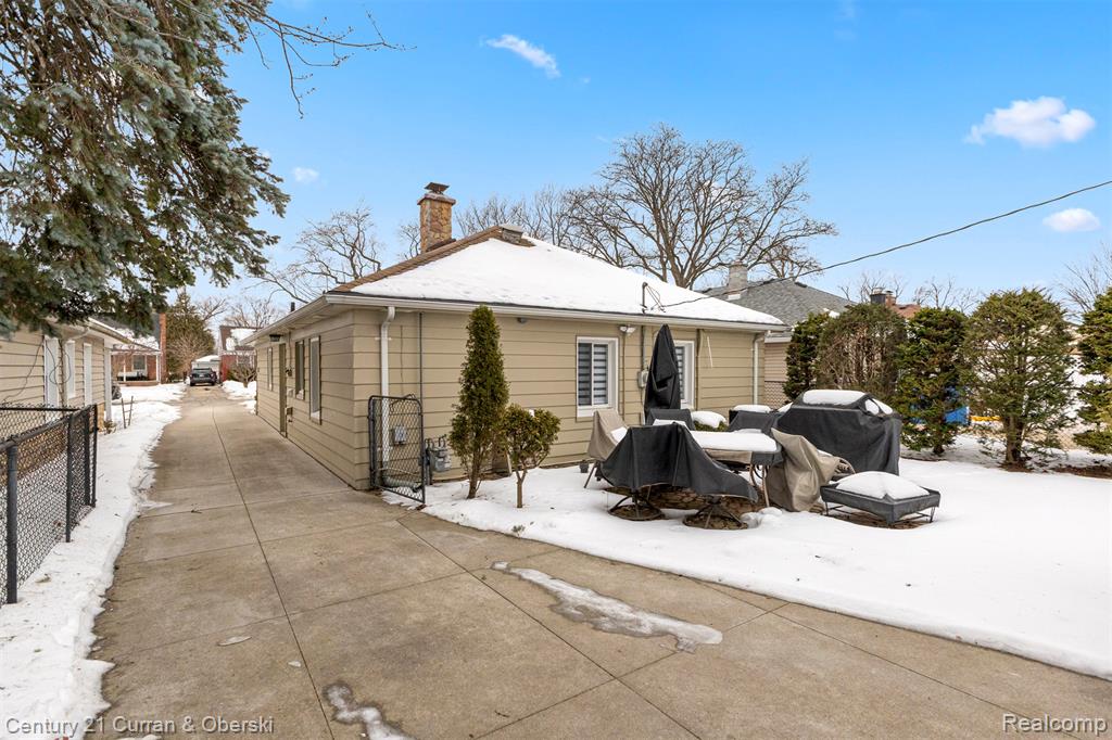 7260 Fenton Street, Dearborn Heights, MI 48127 — Photo 21