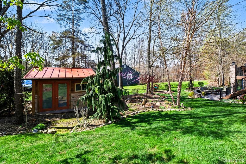 6846 Williamsbury Circle, Clarkston, MI 48348 — Photo 43
