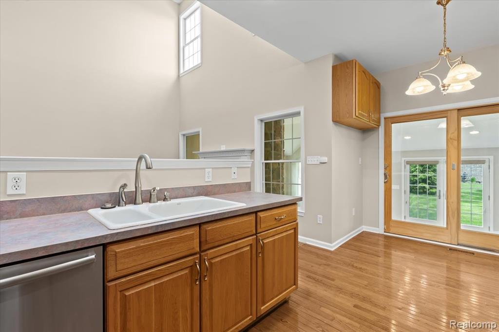 1132 Cantor Lane, South Lyon, MI 48178 — Photo 12