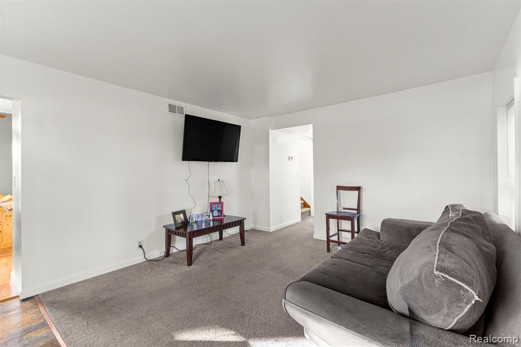 4494 Huron Street, Dearborn Heights, MI 48125 — Photo 6