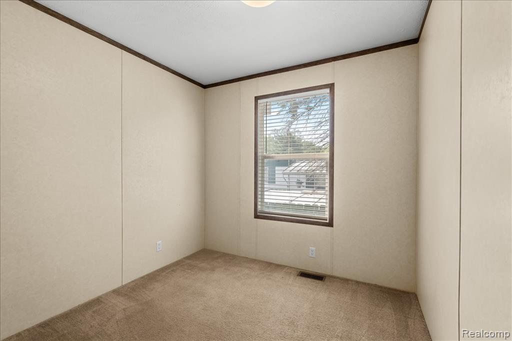 11731 Valerie Lane, Whitmore Lake, MI 48189 — Photo 19