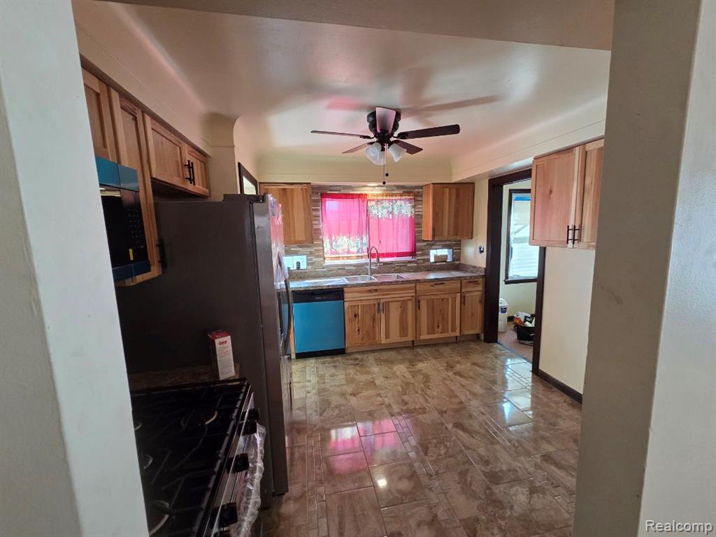 15316 Prevost Street NE, Detroit, MI 48227 — Photo 14
