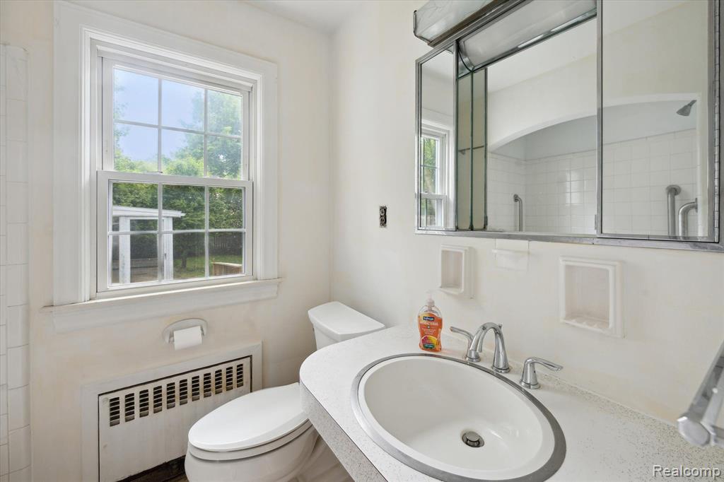 1012 MINER Street, Ann Arbor, MI 48103 — Photo 9