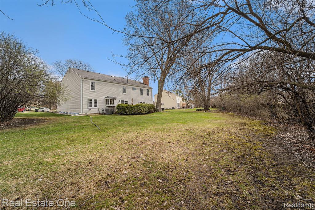 5367 LANGLEWOOD Drive, West Bloomfield, MI — Photo 27