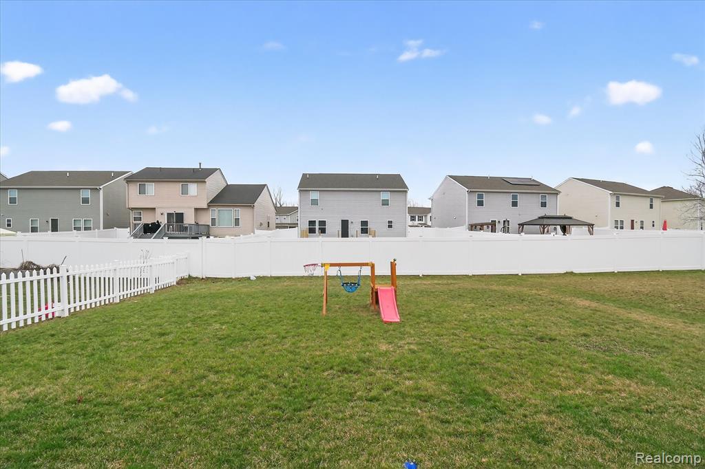 1645 Golfview Drive, Ypsilanti, MI 48198 — Photo 42