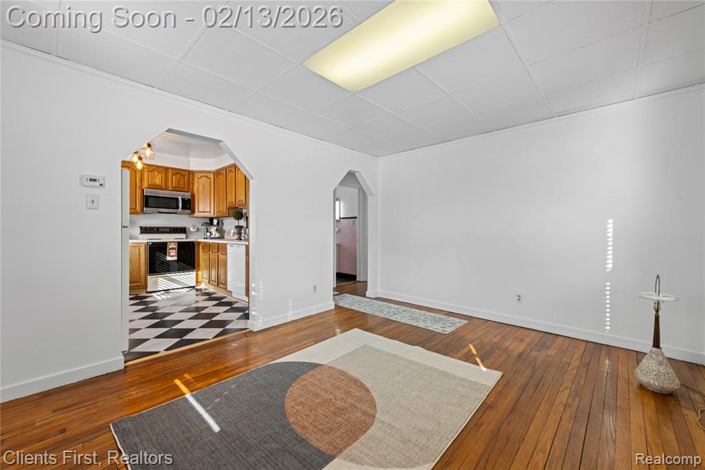 4196 Clippert Street, Dearborn Heights, MI 48125 — Photo 11