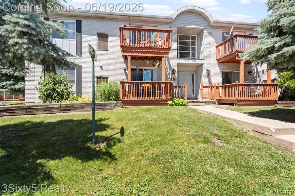 1754 Fort Street, Trenton, MI 48183