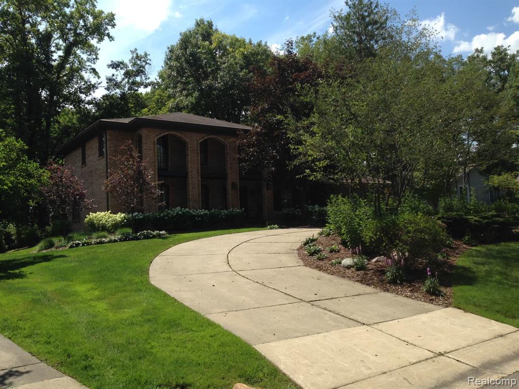 6018 Glen Eagles Drive, West Bloomfield, MI 48323 — Photo 41