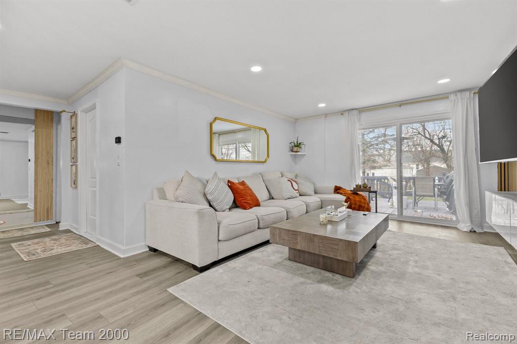 6200 Nightingale Street, Dearborn Heights, MI 48127 — Photo 6