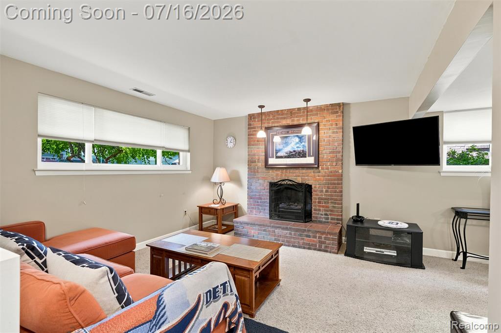 4731 Pare Lane, Trenton, MI 48183 — Photo 18
