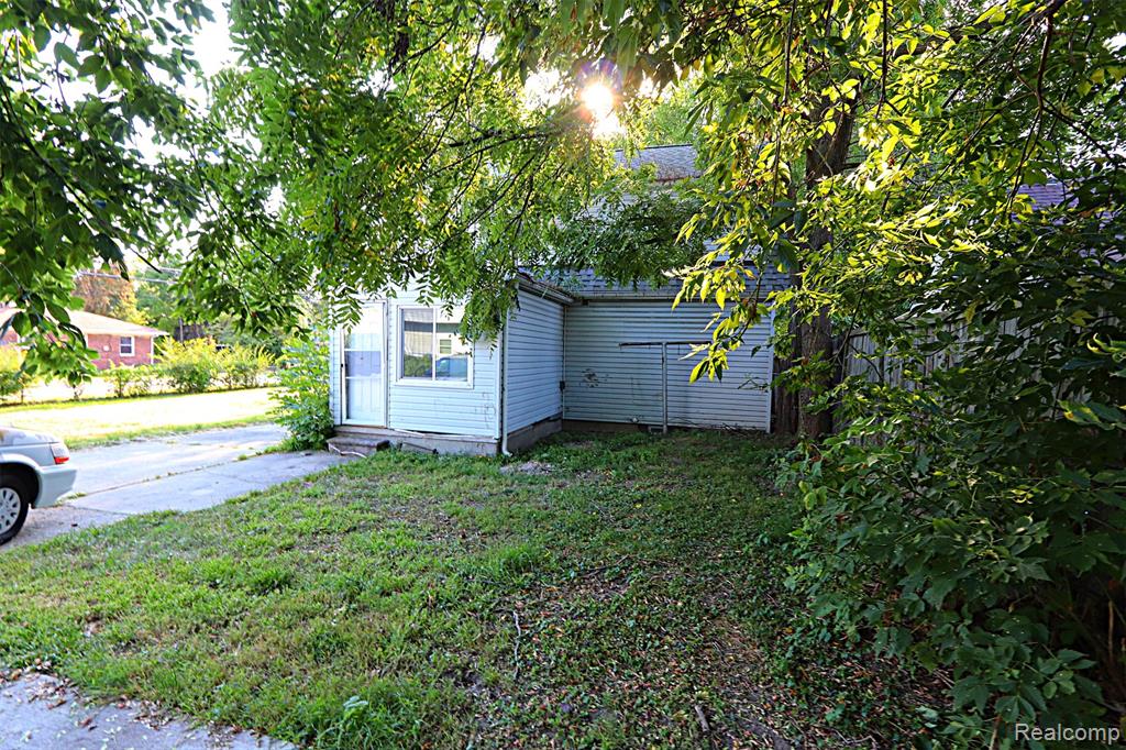 5455 Mayfair Street, Dearborn Heights, MI 48125 — Photo 21