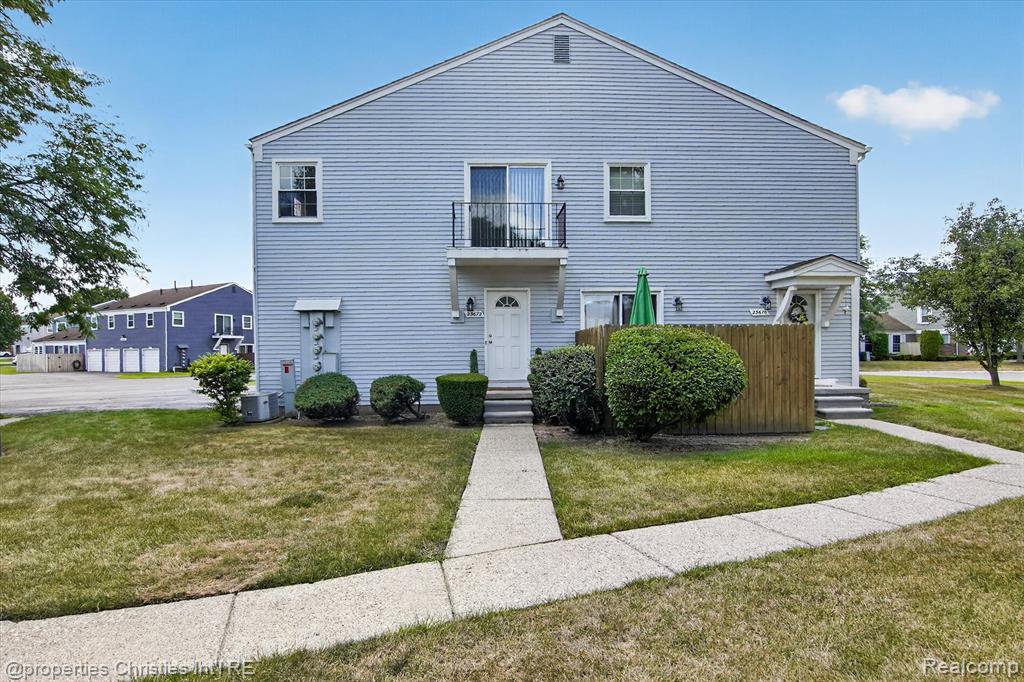 23672 N Rockledge, Novi, MI