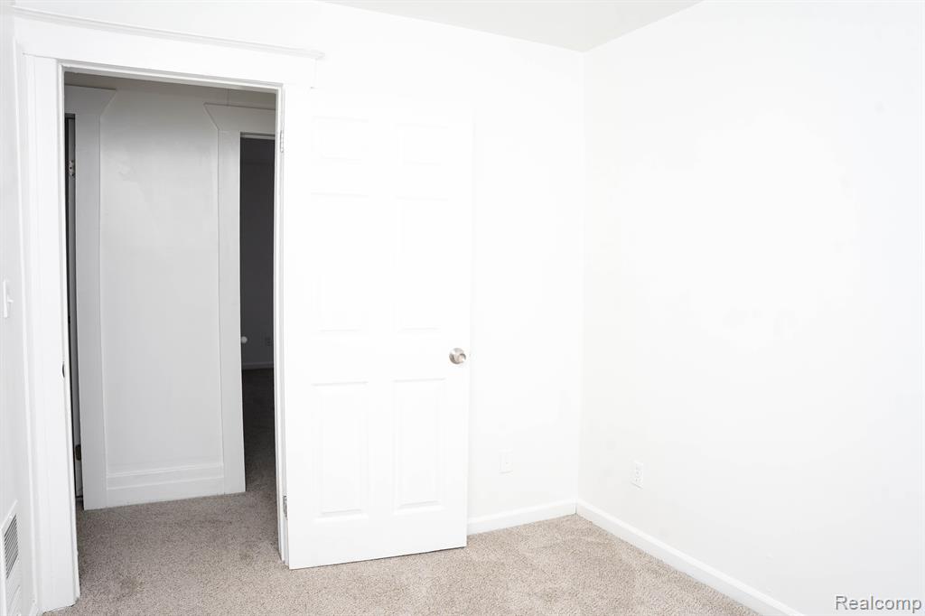 81 WILLARD Street, Pontiac, MI 48342 — Photo 23