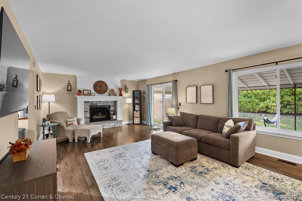 44127 Arlington Road, Canton, MI 48187 — Photo 6