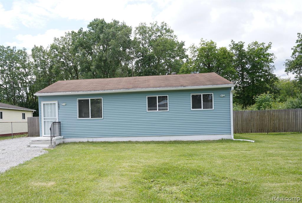 5383 NASSER Street, Flint, MI 48505 — Photo 2