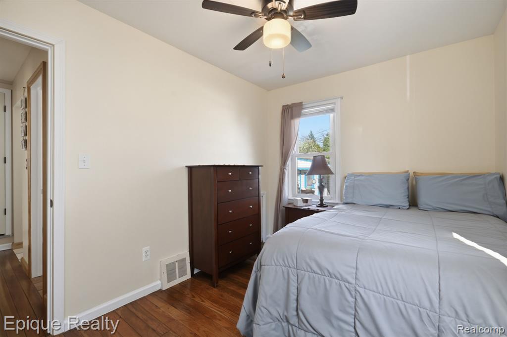 4165 Westpoint Street, Dearborn Heights, MI 48125 — Photo 10