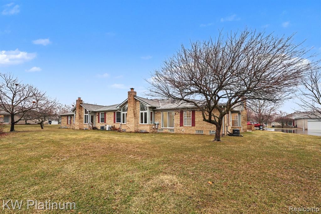 48459 Hudson Bay Court, Utica, MI 48315 — Photo 23