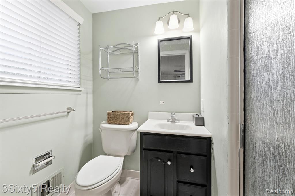 23577 W Newell Circle, Farmington, MI 48336 — Photo 22