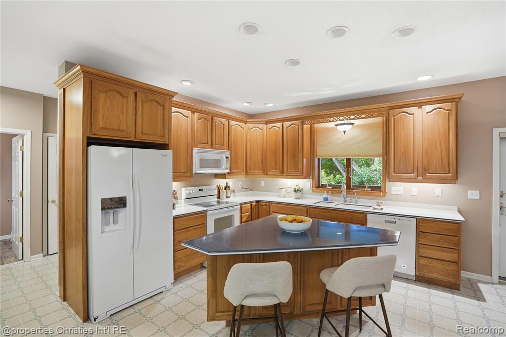 4462 Lily Drive, Howell, MI 48843 — Photo 17