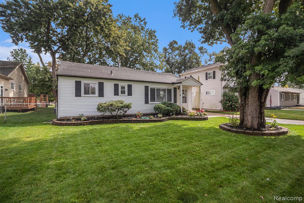 5834 Morley Street, Westland, MI — Photo 3