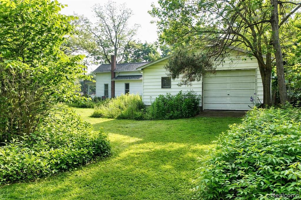 107 E John Street, Durand, MI 48429 — Photo 12