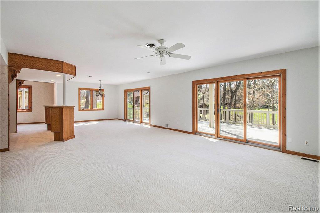 4592 GLEN EAGLES Drive, Brighton, MI 48116 — Photo 29