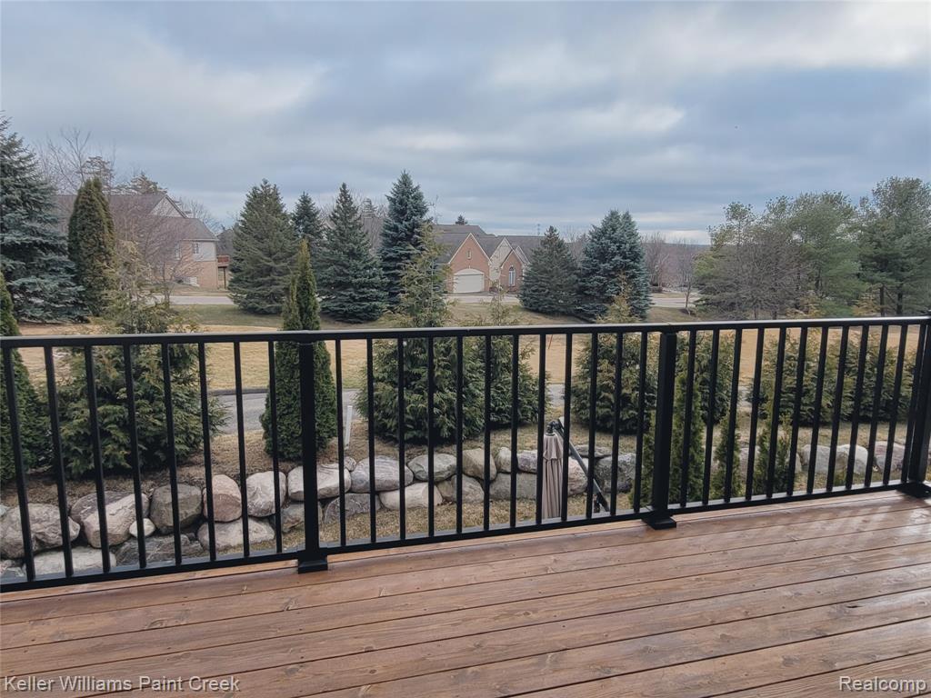 5612 Knob Hill Circle, Clarkston, MI 48348 — Photo 39