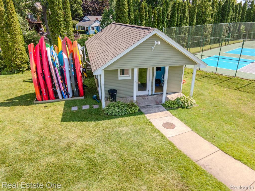1938 Beverly Street, Sylvan Lake, MI 48320 — Photo 56