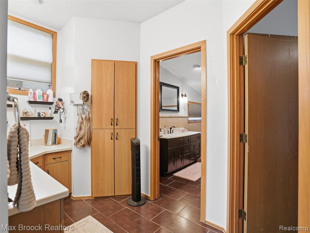 55618 Lordona Lane, Shelby Twp, MI 48315 — Photo 40
