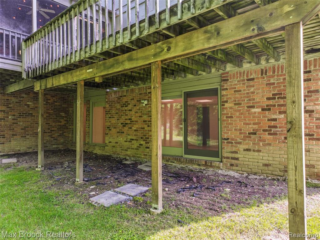5844 INDEPENDENCE Lane, West Bloomfield, MI — Photo 49