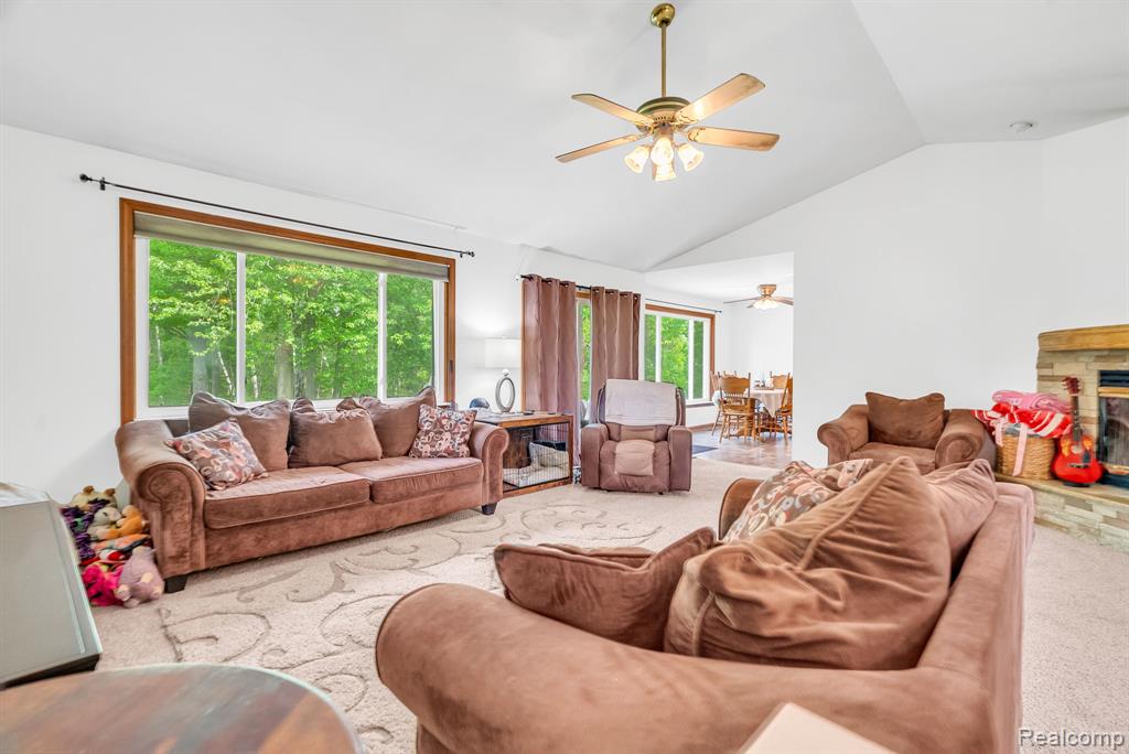 3176 Yorkshire Drive, Port Huron, MI 48060 — Photo 9
