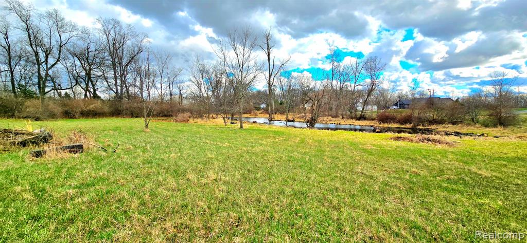 9910 Iosco Ridge Drive, Gregory, MI 48137