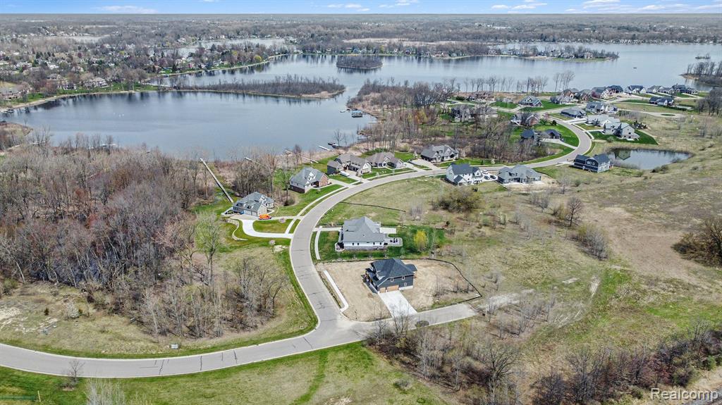 4339 MCCORMICK Drive, Linden, MI 48451 — Photo 2